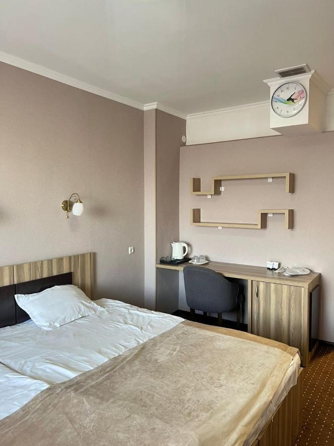 Seven Hotel بيشكيك المظهر الخارجي الصورة